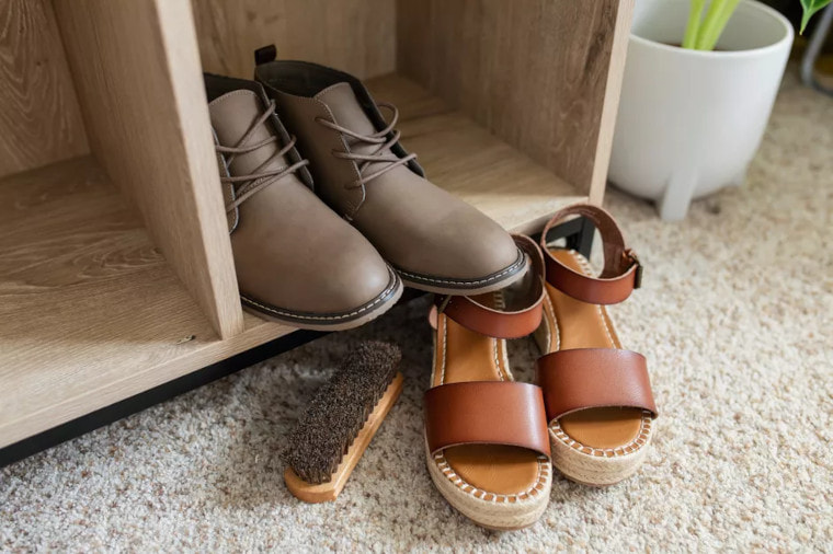 уход за итальянской обувью - мужскими туфлями и женскими боссоножками